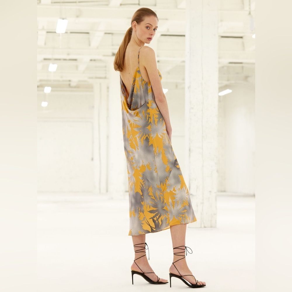Aritzia Babaton Adira Dress Large in Black/White/Cairo Gold